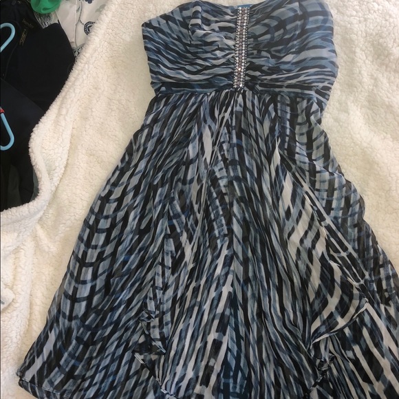 Laundry by Shelli Segal evening dress - Picture 1 of 6